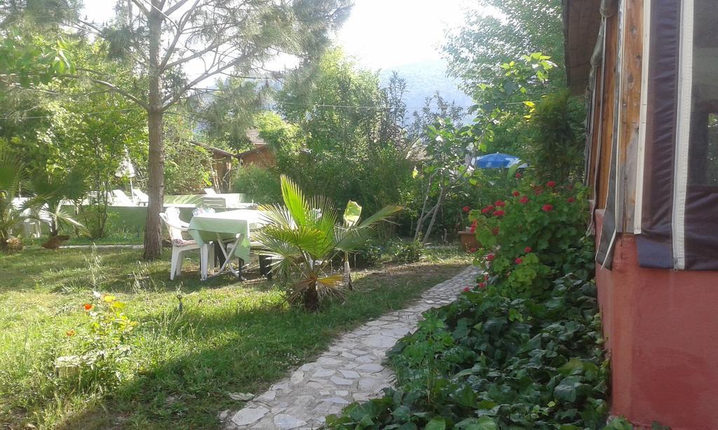Fire Pansiyon Çıralı Exterior foto