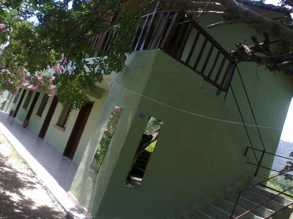 Fire Pansiyon Çıralı Exterior foto