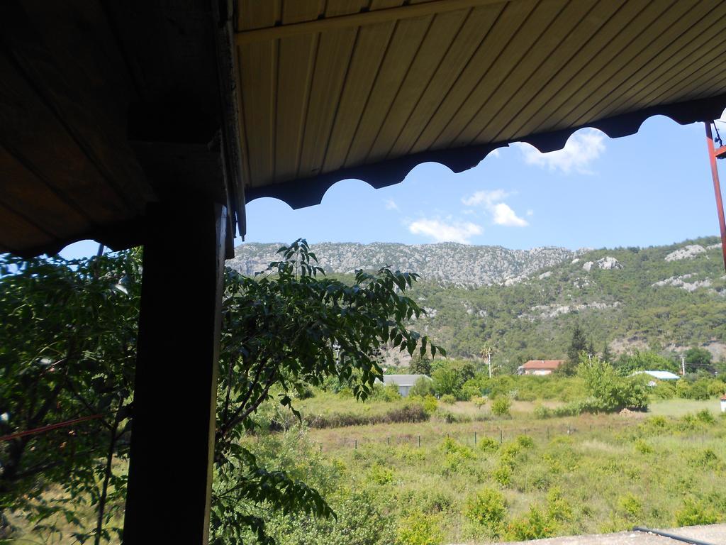 Fire Pansiyon Çıralı Exterior foto